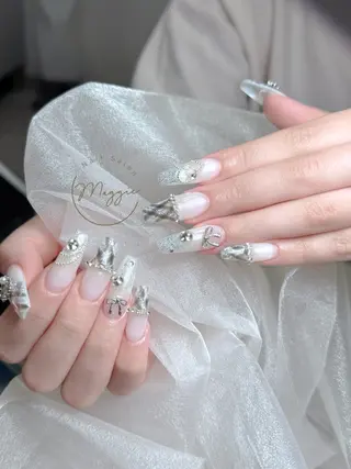 ネイル Maggie Nail🦩のネイルデザイン