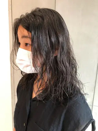 セミロング カラー 古屋 花織のヘアスタイル