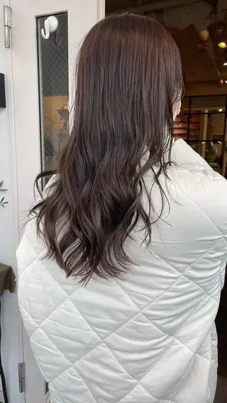 ロング カラー ファッションに 溶け込むstyleのヘアスタイル