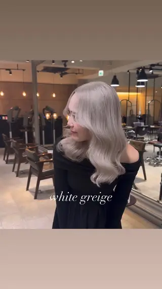 セミロング カラー 💜ハイトーン💛 マジカルかいちゃんのヘアスタイル