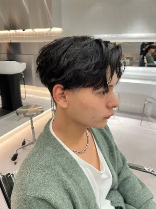 ショート パーマ メンズ ⚡メンズパーマフ ェードカットTomyのヘアスタイル