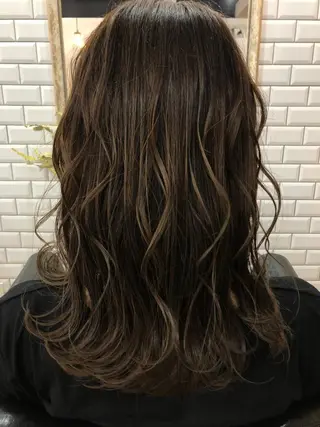 セミロング カラー 橋本 敬介のヘアスタイル