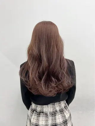 ロング カラー ✩.*Aise⟡.· 艶カラー🐈‍⬛🩶のヘアスタイル