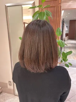 ミディアム BEAUTRIUM265所属・【ストレート】 平野枝莉のヘアスタイル