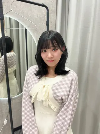 ミディアム 中島 日菜のヘアスタイル