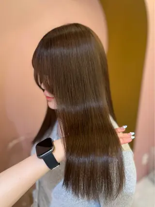 カラー amane໒꒱うる艶 ブリーチ透明感カラーのヘアスタイル