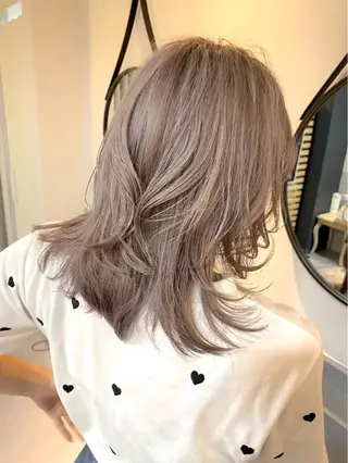 ミディアム 藤原 萌衣のヘアスタイル