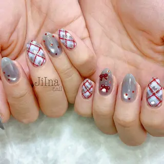 ネイル JiIna nailのネイルデザイン