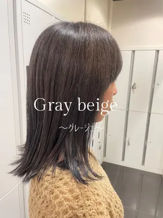ミディアム カラー ハイトーン/レイヤー 似合わせ・ユキノのヘアスタイル