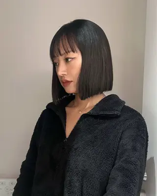 ショート Akari暖色カラー /レイヤーカットのヘアスタイル