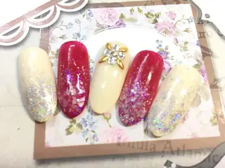 ネイル Honey スカルプ専門店のネイルデザイン