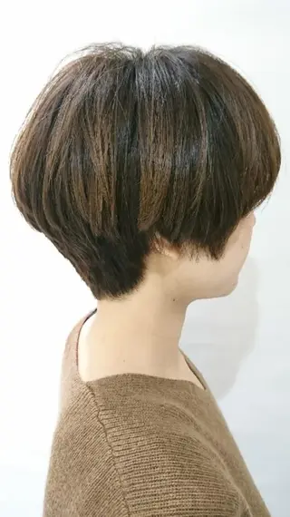 ショート 齋藤 愛美のヘアスタイル