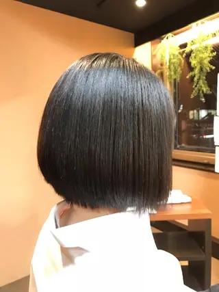 ショート ❣️大人色気レイヤー 美髪縮毛 金山❣️のヘアスタイル