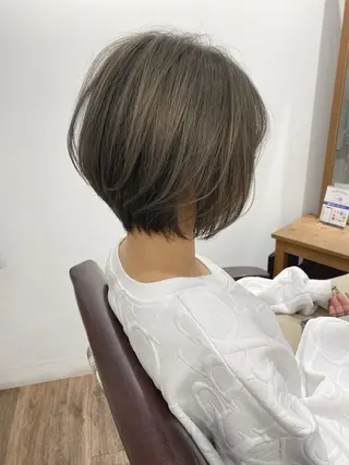 ショート カラー ハイライト⭐️上野 高広のヘアスタイル