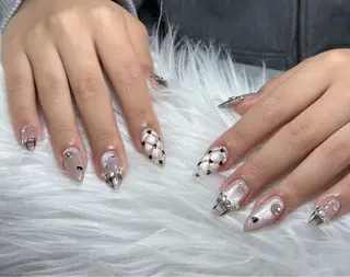 ネイル 佐藤 愛のネイルデザイン