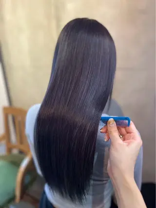 ロング カラー 上原 心のヘアスタイル