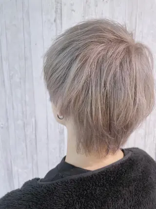 ミディアム カラー メンズ ☁️ケアブリーチ￤ ウルフ￤Shioriのヘアスタイル