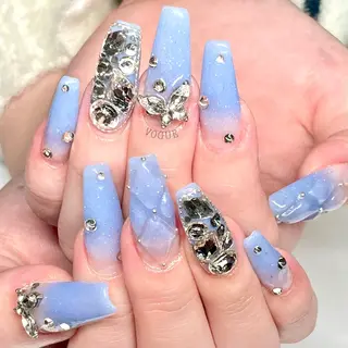 ネイル VOGUE ×SWANのネイルデザイン