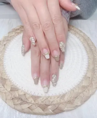 ネイル uu ネイルサロン関内🌼のネイルデザイン