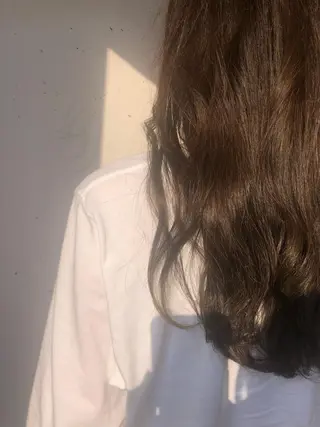 ロング 顔周りの垢抜けヘア 立山愛梨のヘアスタイル