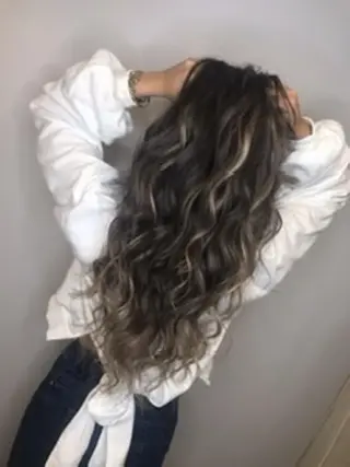 ヘアアレンジ ロング カラー 最高級シールエクステ 💜Fave/あかねのヘアスタイル