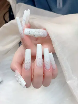 ネイル B·U Nail大宮 長さだし専門店のネイルデザイン
