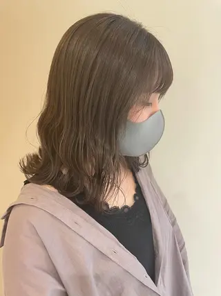 セミロング カラー 顔まわりカット✄ ベージュカラー🧸のヘアスタイル