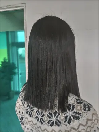 セミロング 磯崎 美幸のヘアスタイル