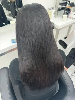 ロング noa🎀美髪縮毛/ 透明感カラーのヘアスタイル