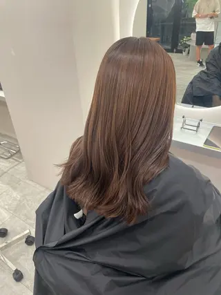 セミロング 🌺ハイライトカラー HINA🌺のヘアスタイル