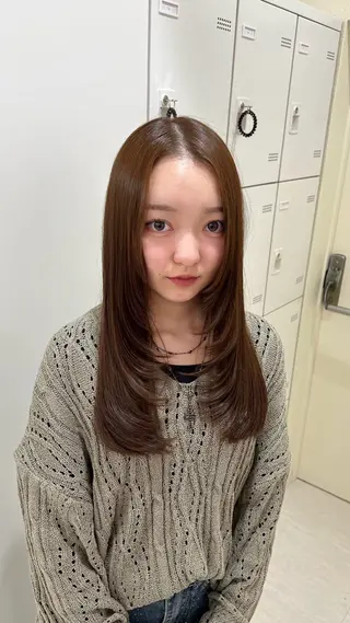 セミロング カラー ヘアアレンジ 韓国レイヤー&ピンク 艶髪🩶maikoのヘアスタイル