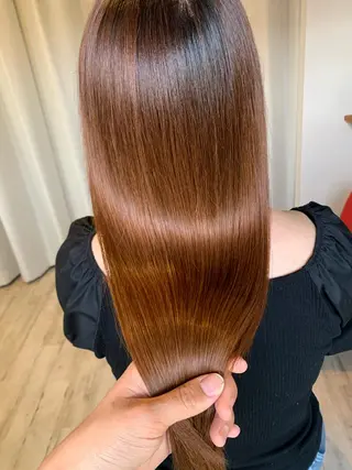 セミロング yoshihara yuukiのヘアスタイル