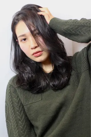 ロング カラー パーマ 安達 俊亮のヘアスタイル