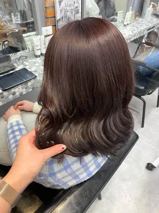 ミディアム 𝒀𝒖𝒊𝒏𝒂 梅田/透明感カラーのヘアスタイル