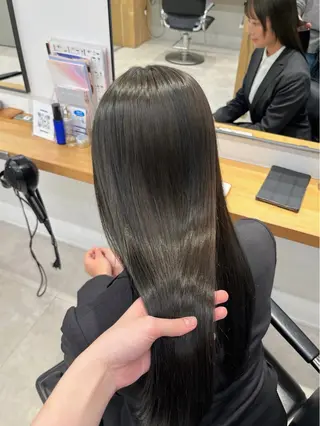 ロング カラー lomalia ayuのヘアスタイル