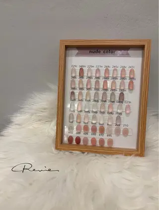 ネイル revie 神戸店のネイルデザイン