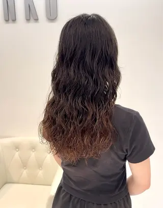 ロング パーマ デジタルパーマ 🌀ボブ　萩原　龍のヘアスタイル