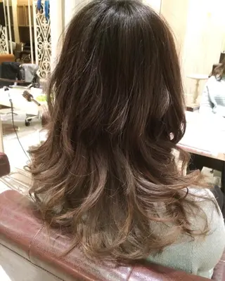 ロング カラー 🟦髪質改善6年 💊YAMAMOTOのヘアスタイル