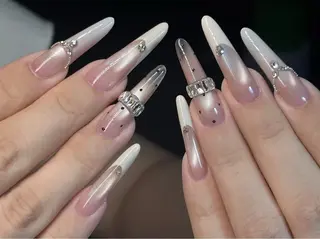 ネイル D-BEAUTY Nailsalonのネイルデザイン