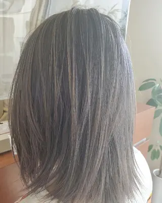 カラー 北野 親善のヘアスタイル