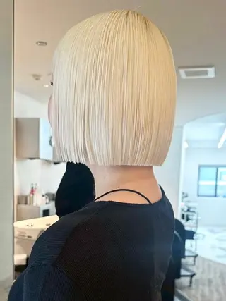 ショート カラー ケアブリーチ特化 same 🦈のヘアスタイル