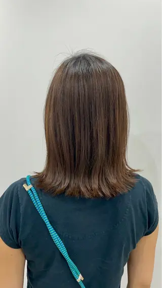 ミディアム ニシザカ マナのヘアスタイル