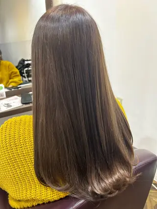ロング カラー 上田 愛來のヘアスタイル
