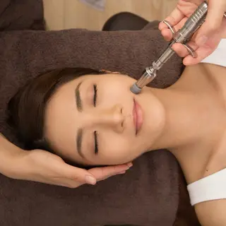 小顔矯正NAKA 筋膜/脂肪/毛穴洗浄のエステ・リラクイメージ