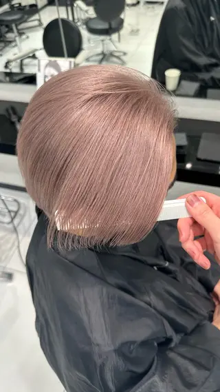 ショート カラー 🩵ニュアンスカラー 🩵ブリーチ/RENのヘアスタイル