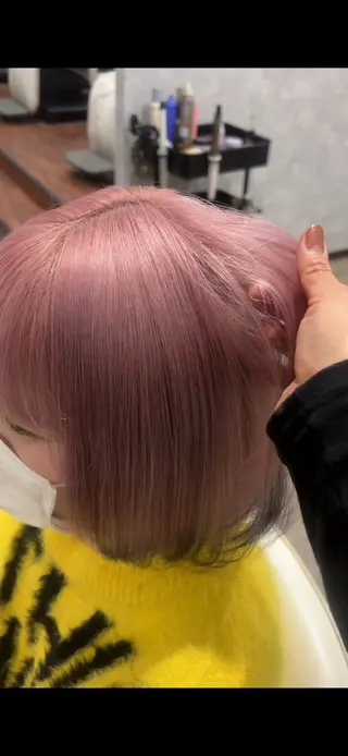 ショート 🌐NATSUMI 🌐【寒色カラー】のヘアスタイル