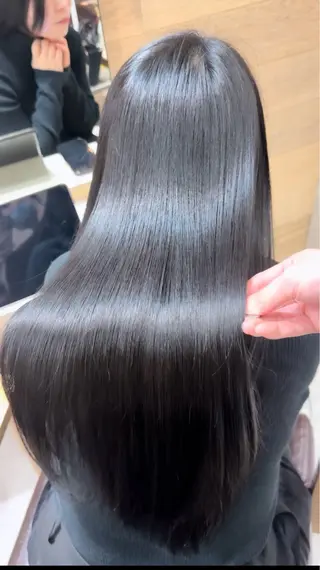 セミロング クワハタ ショウタのヘアスタイル