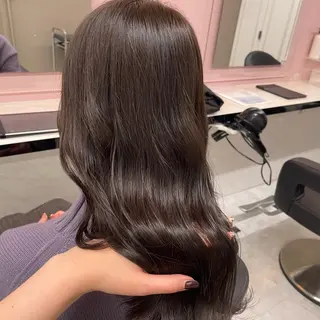 セミロング うる艶トレンドヘア 🕊️上野BABYのヘアスタイル