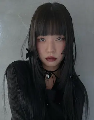 ロング サカモト ナオミのヘアスタイル