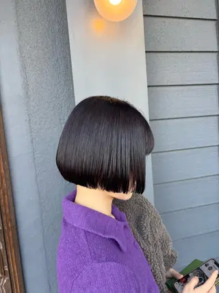 ショート カラー 艶カラー／髪質改善ス トレート／羽菜のヘアスタイル